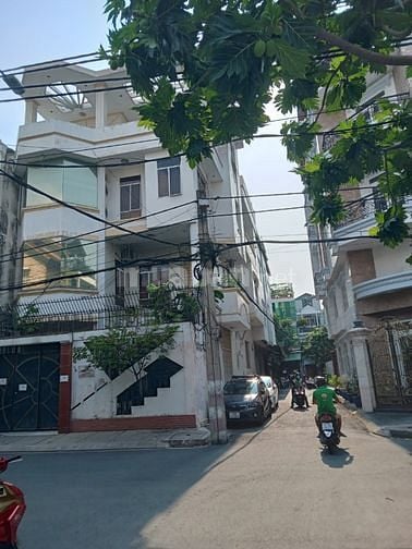 Bán nhà Hẻm 26 Nguyễn Minh Hoàng, TB, căn góc, 8 X 17m, trệt 3L, 30 tỷ