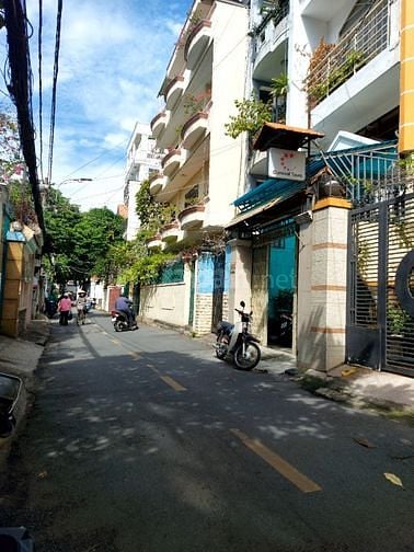 Bán nhà MT Nguyễn Văn Mai quận 3. DT 4,2 x 20m. Gía 22 tỷ.