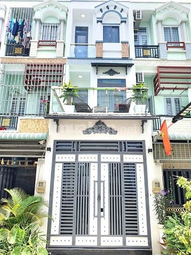Bán nhà hẻm xe hơi Huỳnh Tấn Phát,  DT 3,1x15m, 3 lầu. Giá 3,18 tỷ