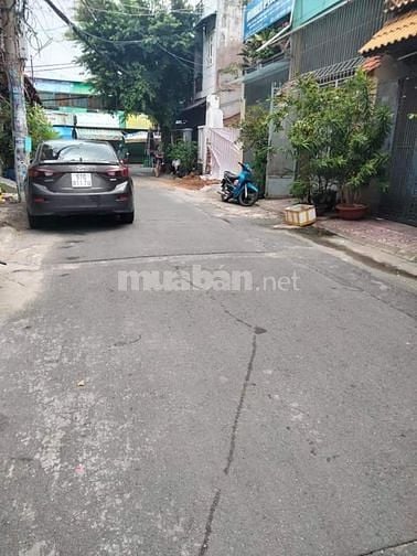 Cần bán gấp nhà HXT, khu Hoàng Hoa Thám - P13 - Quận Tân Bình