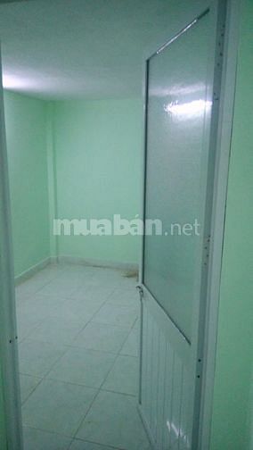 Cho thuê phòng có phòng ngủ riêng gác lửng giá 2,5 triệu
