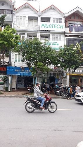 Cho thuê cả căn nhà độc lập mặt phố số 26 hoặc 28 Nguyễn Văn Lộc, HĐ
