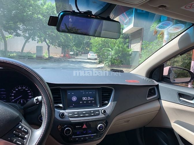 Chính chủ bán xe Huyndai accent đặc biệt 2020