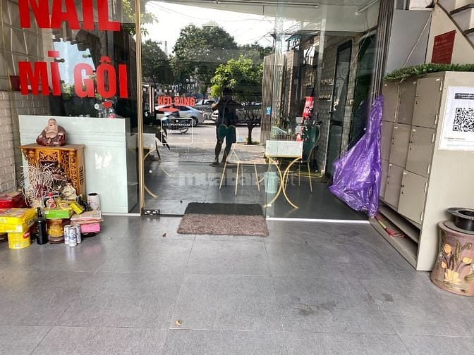 Cho thuê cửa hàng tầng 1 mặt phố Kim Ngưu, DT 35m2, MT >5m, hè rộng