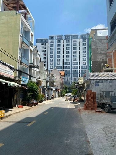 Mặt tiền đường thông 10m, vuông vức 68m2 khu sầm uất Gò Vấp 