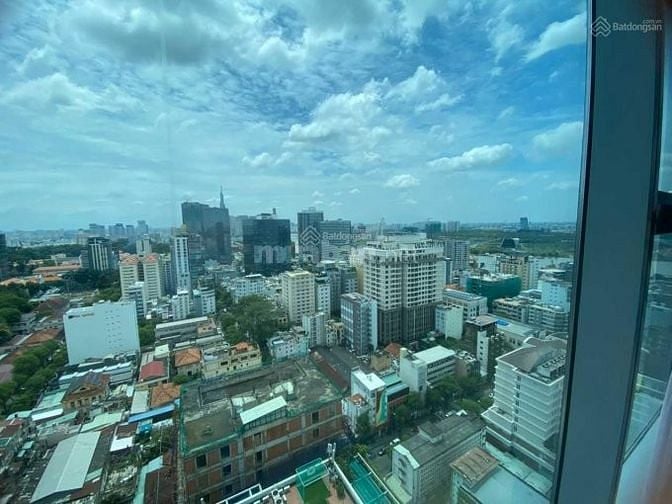 KẸT TIỀN BÁN LỖ CĂN VINCOM CENTER, ĐỒNG KHỞI 203M2, VINCOME CENTER Q1