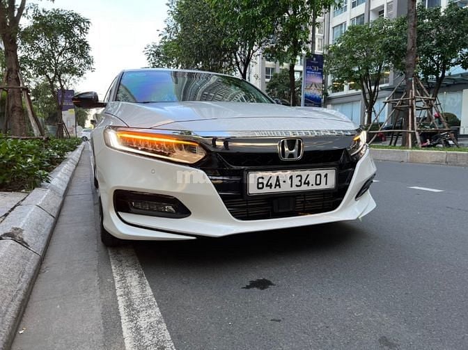 Bán xe New Honda Accord Sensing SX 2022 màu trắng nhập Thái