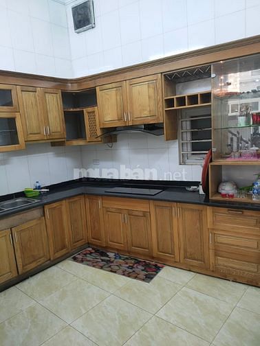 Bán nhà 5 tầng - ngõ 629 kim mã – DT 25m,mt 4m. 