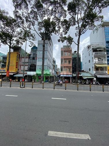 Mặt tiền đường Bình Thới, Quận 11, DT: 5x30m, giá chỉ hơn 20 tỷ