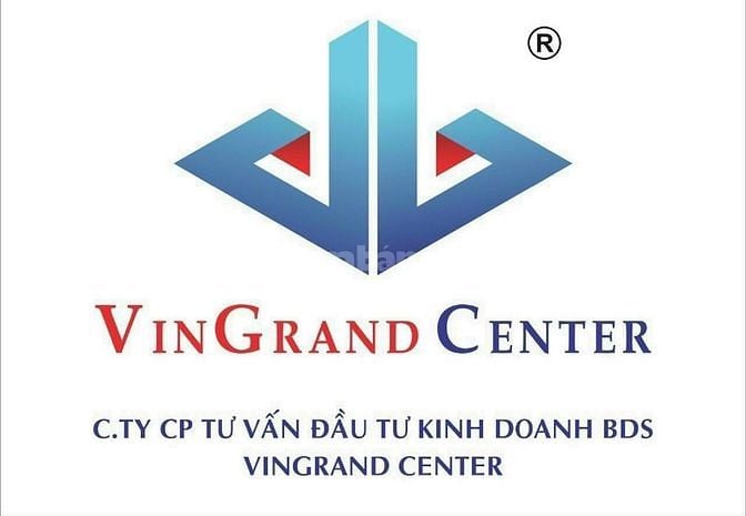 Bán nhà hẻm 10 Cách Mạng Tháng Tám, Quận 3, DT: 6.5x17m, 1 trệt 3 lầu
