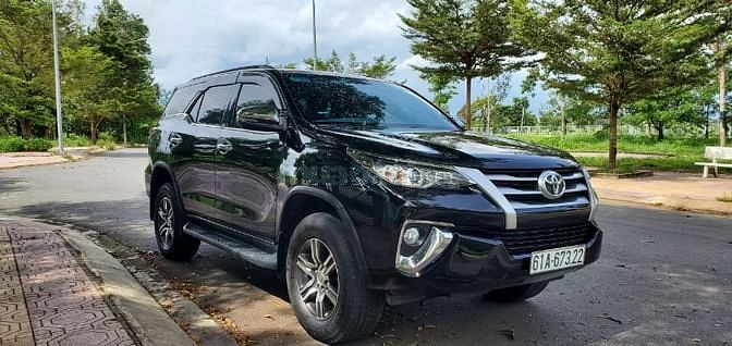 Gia đình đổi xe . Gia rất đẹp như mới fortuner 2019 MT
