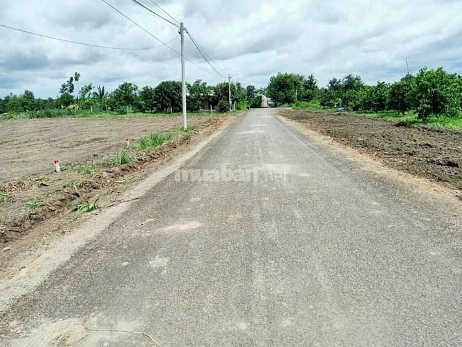 Cần bán nhanh lô đất nền giá bể tại Phú Riềng