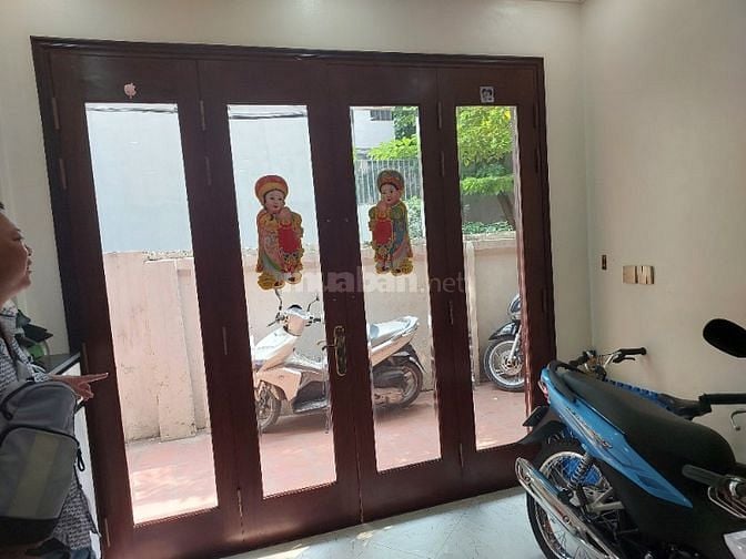 Bán nhà 5 tầng tai ngõ 37 phố Dịch Vọng Cầu Giấy Hà Nội.