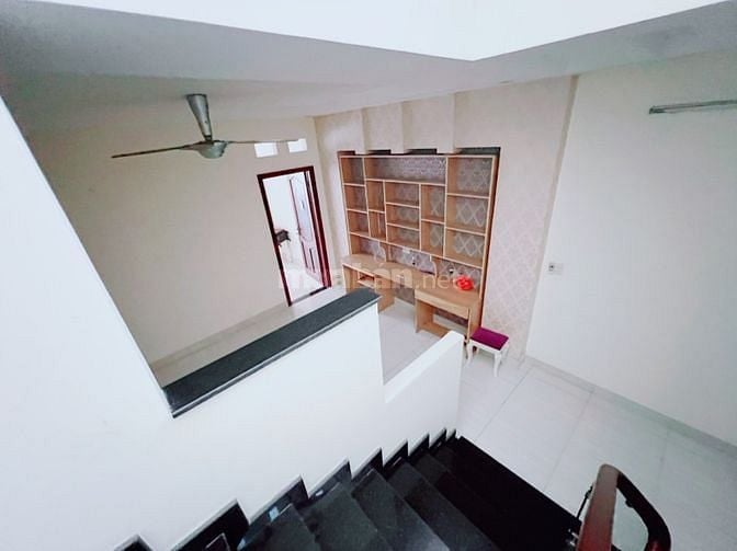 Bán nhà MT giá rẻ Nguyễn Duy Trinh, Q9, 150m2, nhỉnh 90 triệu/m2.