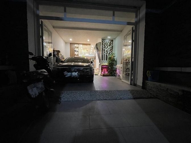 Bán gấp nhà HXH 8m Lê Văn Sỹ Quận 3 giá 19 tỷ, 5x18m