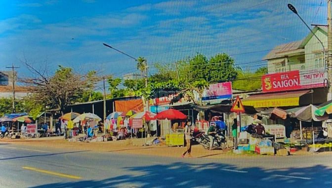 BÁN GẤP 2.291M2 ĐỐI DIỆN CHỢ GẦN KCN MUA ĐỂ XÂY TRỌ CHO THUÊ GIÁ 560TR