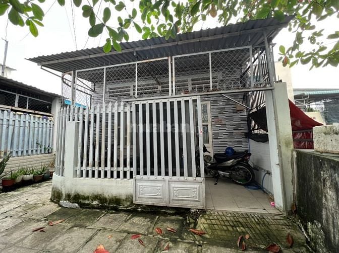 Bán nhà hẻm xe hơi thị trấn Nhà Bè, sổ hồng riêng, 5x11m đúc giả 1 tấm