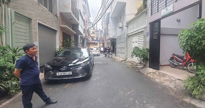 Cần bán nhà 3 tầng HXH Hoa Lan, Phú Nhuận, DT: 80m2, giá 19 tỷ (TL)