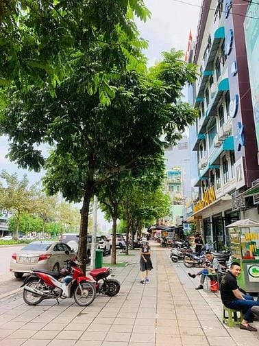 Nhà phố Nguyễn Văn Huyên,S: 77m2,nở hậu, kinh doanh, đường 50m, 16 tỷ