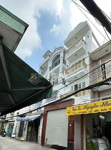  Bán nhà mới xây đẹp Đường Hậu Giang Hẻm xe hơi thông thẳng 2 Mặt tiền