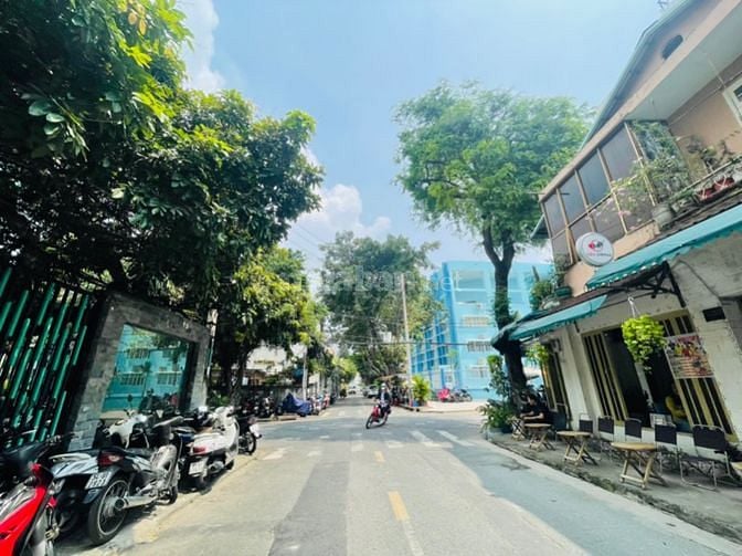 Nhà 8x26m Mặt Tiền Khu Cư Xá Bắc Hải-Tiện Xây Mới Building Văn Phòng