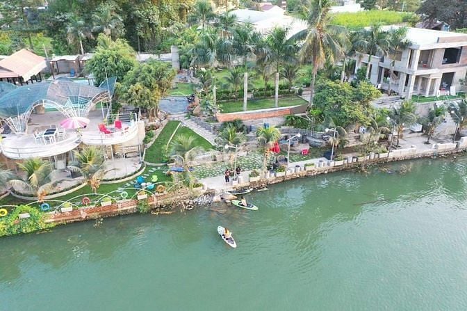 Bán khu nghỉ dưỡng Villa 2000m2 ven sông Đồng Nai - 0911967767