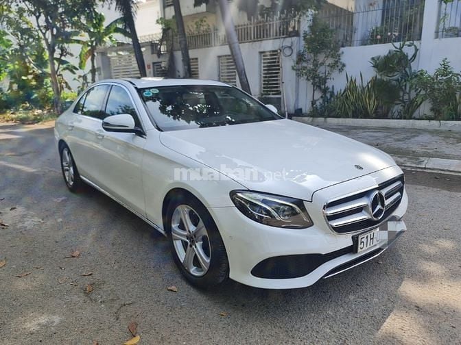 Bán xe Mercedes E250 2017 màu trắng nội thất đen nguyên bản, chính chủ