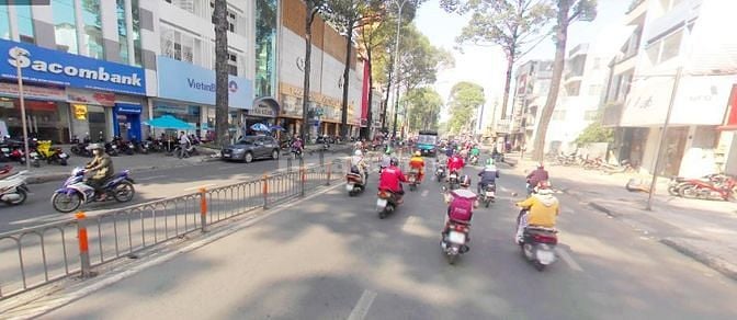 Cho thuê nhà mặt tiền đường 3 tháng 2 – Ngay ngã tư Lê Hồng Phong