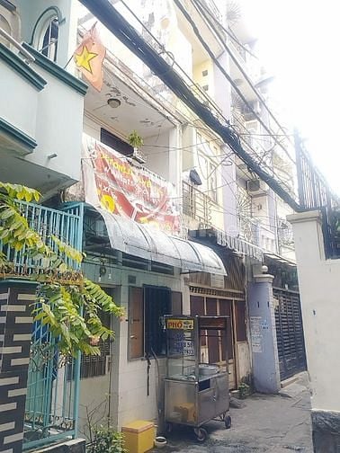 Bán nhà 2 mặt tiền hẻm Huỳnh Văn Bánh