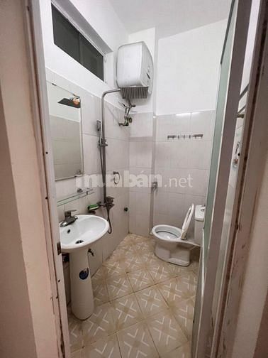 cho thuê nguyên căn nguyễn chính, dt 45mx3t, kd online