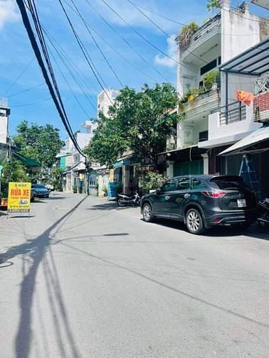 Nhà Hót-Vĩnh hòa cách biển100m-6,8x10m-2tầng-3PN-đường8m KD-chỉ 3ty.