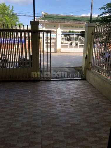 Bán Nhà Mặt Tiền Đối Diện 3 Trường Học Định Thủy MCN