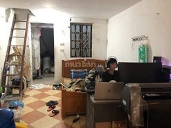 Bán nhà cấp 4 ngõ 1194 đường Láng, quận Đống Đa, Hà Nội