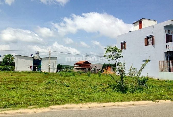 BÁN NHANH 1200M2 ĐẤT NGAY CHỢ GẦN KCN TIỆN XÂY NHÀ Ở. GIÁ 480 TRIỆU