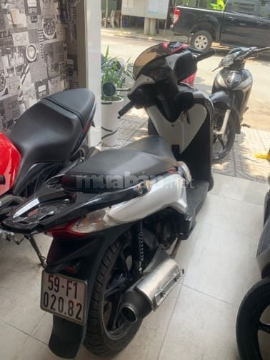 Cần bán 01 xe Honda lên full áo SH Ý 150i, bks quận 3