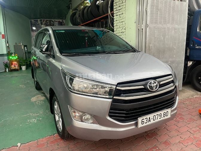 Totota Innova 2.0E SX 2018 Xe Gia Đình Sử Dụng.