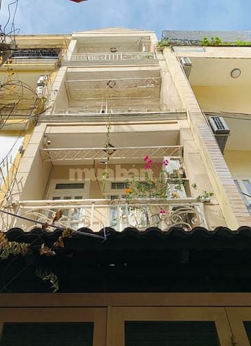 Nhà Đặng Văn Ngữ, PN – 3 Lầu (4.7x10.5m) – 10.7 Tỷ.