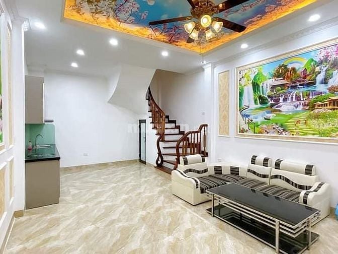 Bán nhà đẹp gần Times City 34m, 5 tầng, mt 4m, giá 5.95 tỷ. 