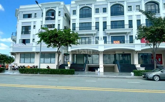 Cho Thuê Nhà Vạn Phúc. Nhà 7x19,5m2,mặt tiền 25m