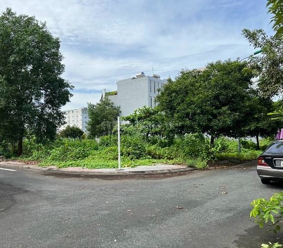 Bán đất khu dân cư văn minh đối diện công viên gần sông Q2
