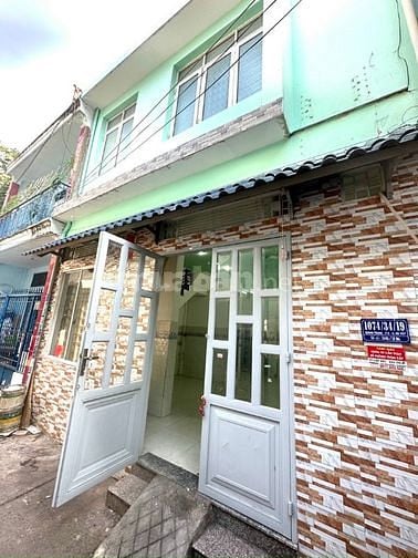 Chính chủ cho thuê nhà 3 phòng ngủ,Quang Trung,P8 ngay ngã 3 Tân Sơn
