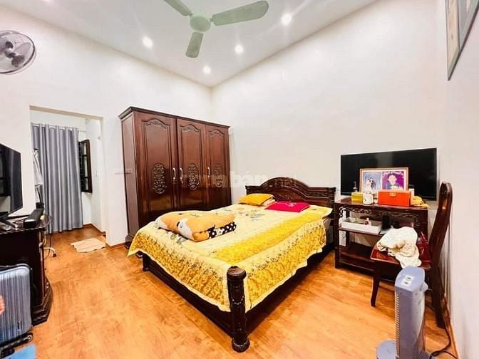 Bán nhà mặt phố Kim Ngưu, quận Hai Bà Trưng, 88m2, 5 tầng, ô tô, KD.