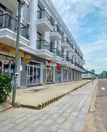 Bán gấp 100m2 đất thổ cư, mặt tiền đường Chế Lan Viên, cách biển 500m