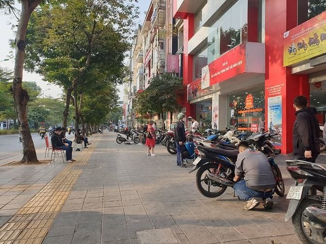 Bán Nhà Phố Nguyễn Khánh Toàn_Cầu Giấy 90m2,6 Tầng Thang máy_Giá 23 tỷ