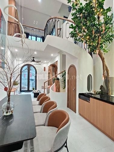 BÁN NHÀ THẠCH BÀN, NHÀ MỚI XÂY TẶNG TOÀN BỘ NỘI THẤT , 40M2, 5.XX TỶ