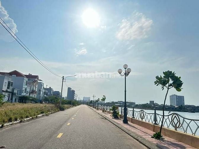MẶT TIỀN ĐƯỜNG NGỌC HỒI VIÊW BIỂN . P ĐỐNG ĐA. TP QUY NHƠN 