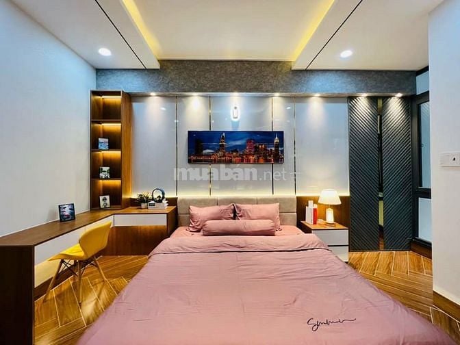 121m Cách Mạng Tháng 8 Q3 ( 4.5 * 27 ) 4 Lầu 19.5 tỷ 