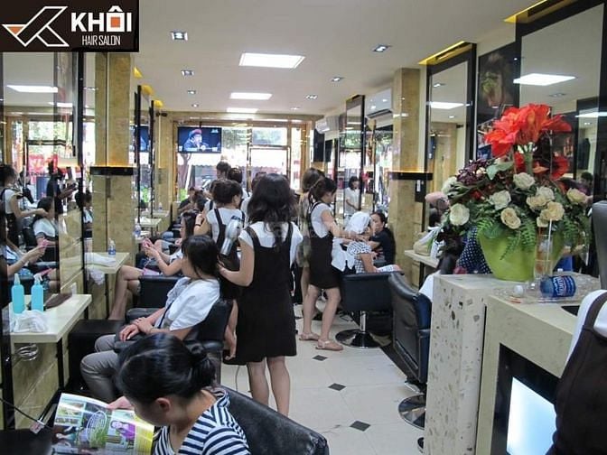 Khôi Hair Salon tuyển 2 nữ thợ phụ lành nghề đa năng làm tại Quận 1