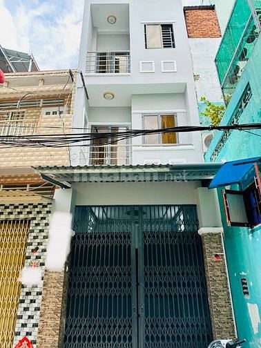Bán nhà số 104/2 Hàn Hải Nguyên, P8, Q11. DT 3.4x13m, trệt, 2 lầu, ST