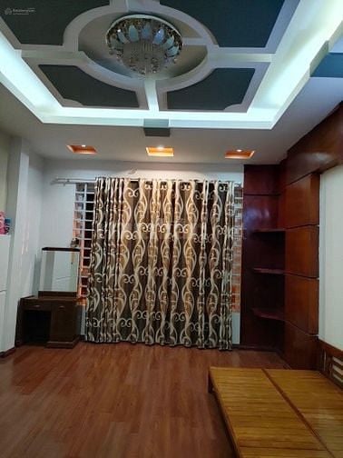 Bán nhà phố Hạ Yên Quyết 45m2 x 4 tầng ô góc 3 mặt ngõ . Mặt tiền 4,3m